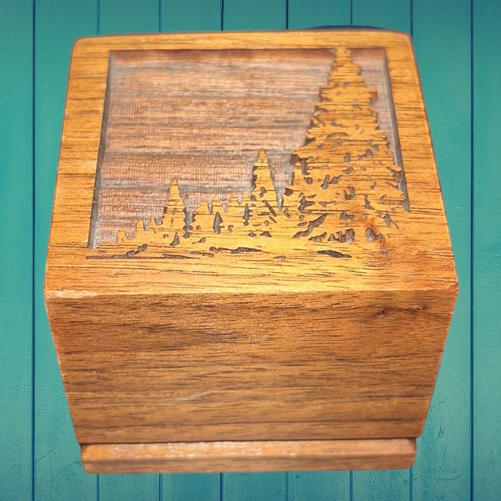 Vtg Genuine American Walnut Wood Roll Stamp Dispenser Carved Pine Tree Fores